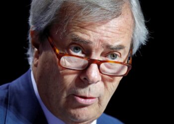 Bolloré bafoue les droits humains en Afrique
