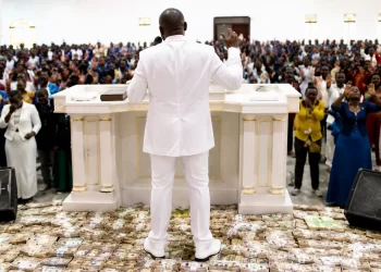 L’économie du divin : la foi devient une puissance sociale, économique et politique en Afrique